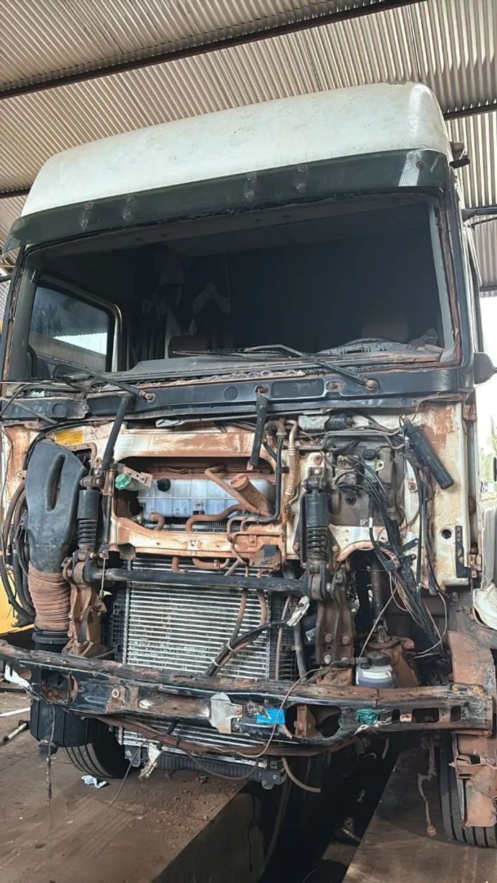 Cabine Mercedes 2644 - Foto 4