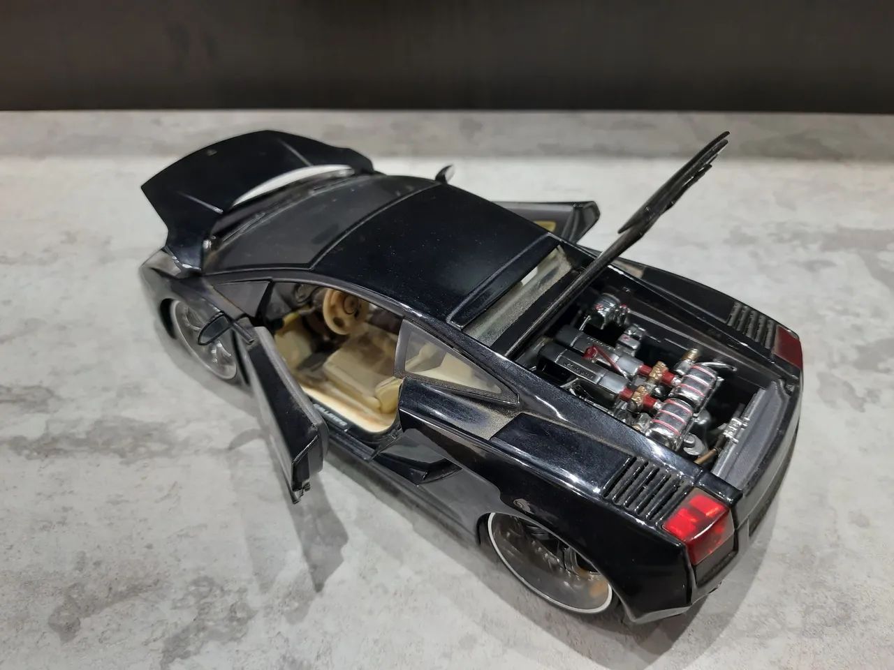 Miniatura Lamborghini Gallardo - Escala 1:18 - Foto 5