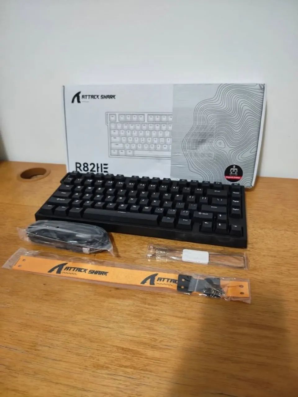 Teclado Magnético Attack Shark R82HE Preto Hall Effect - 8K Hz - Rapid Trigger