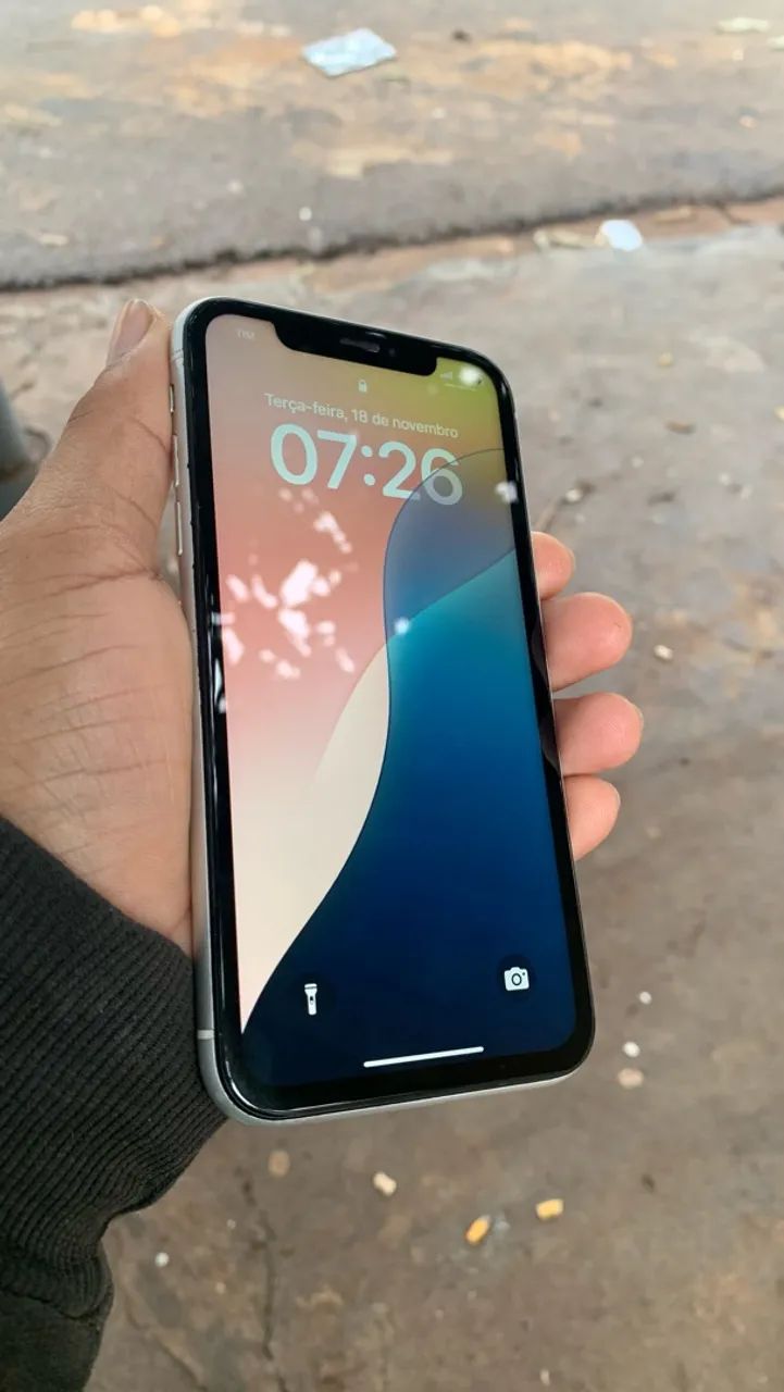 iPhone XR branco - Foto 3