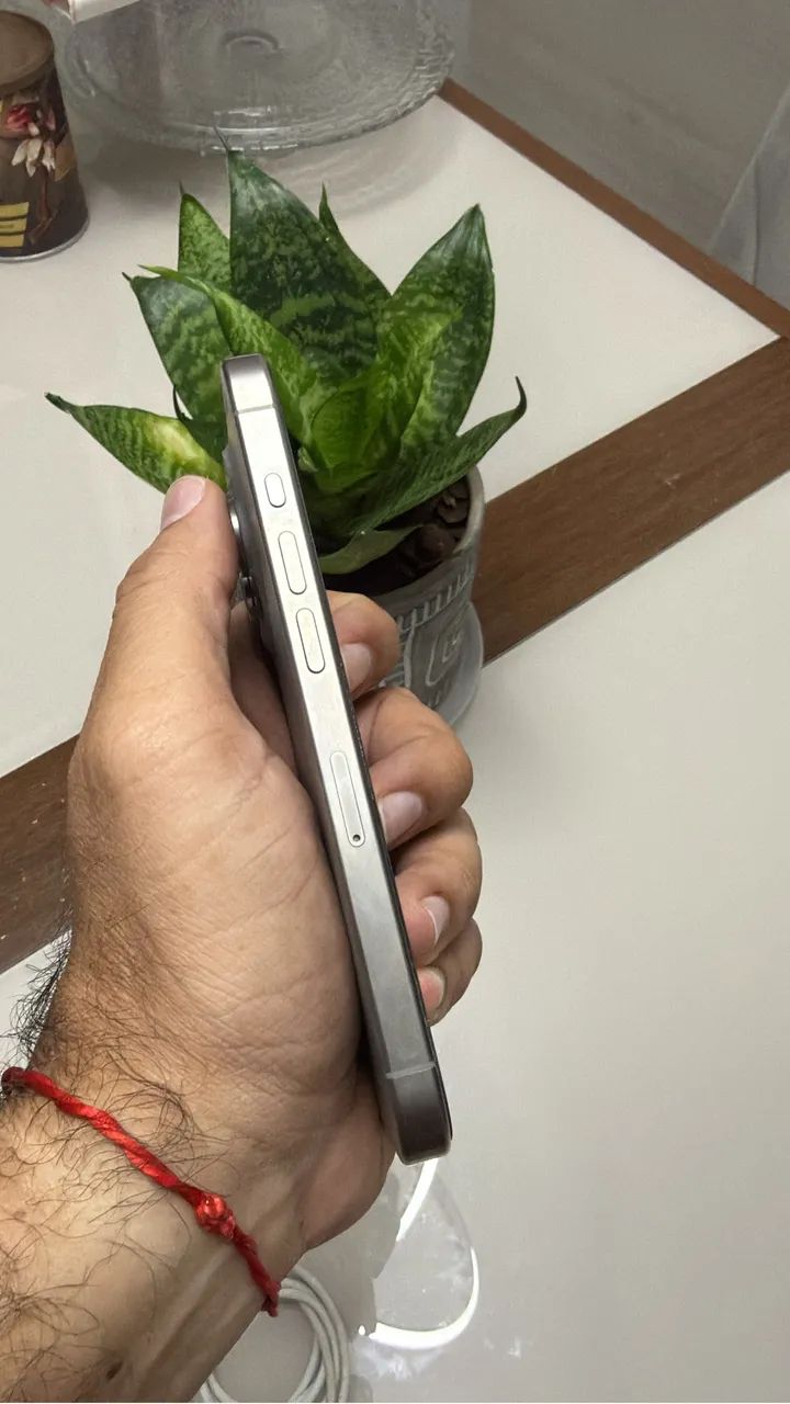 Iphone 16 PRO 256 gb titanium natural - Foto 2