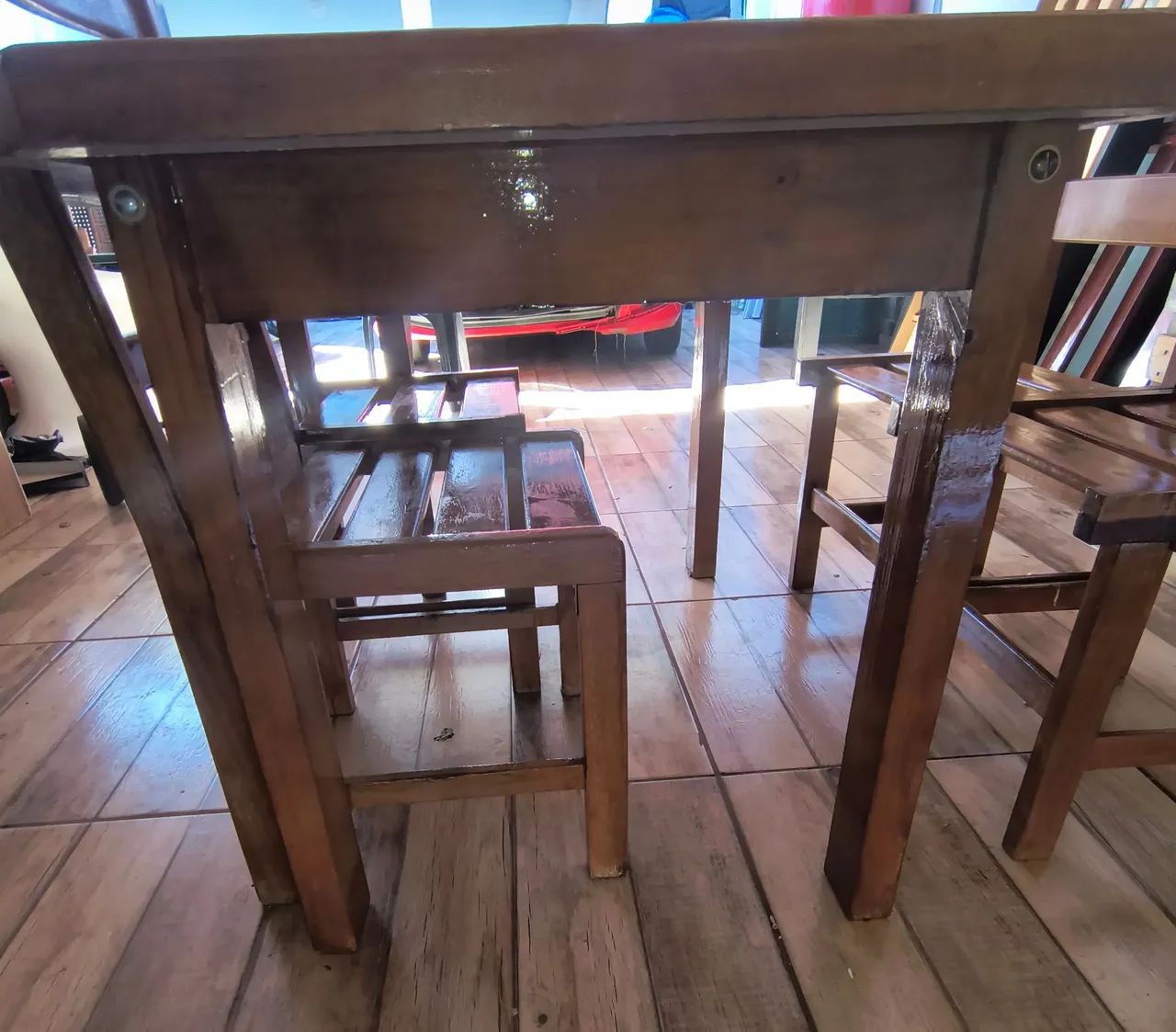 Mesa de madeira 4 lugares  - Foto 4