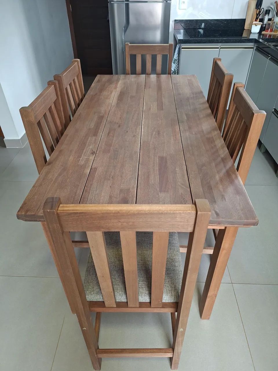 Mesa de jantar rústica