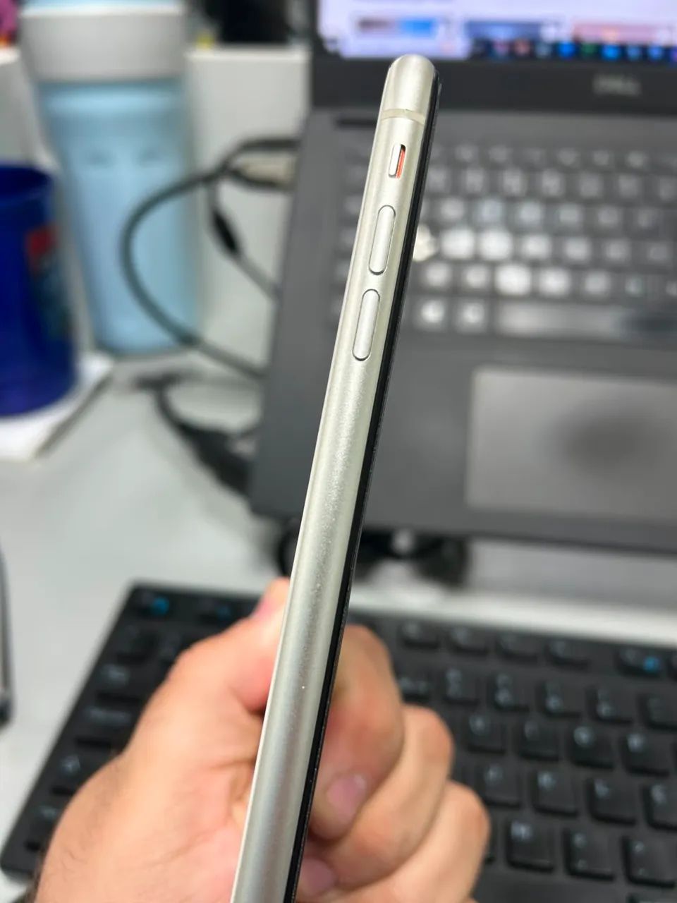 iPhone 11 branco com 64gb  - Foto 2