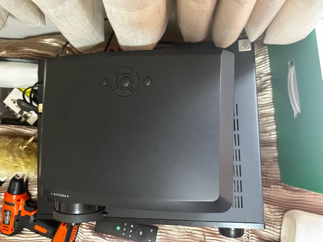 Vendo projetor de excelente qualidade e em perfeito estado - Foto 2