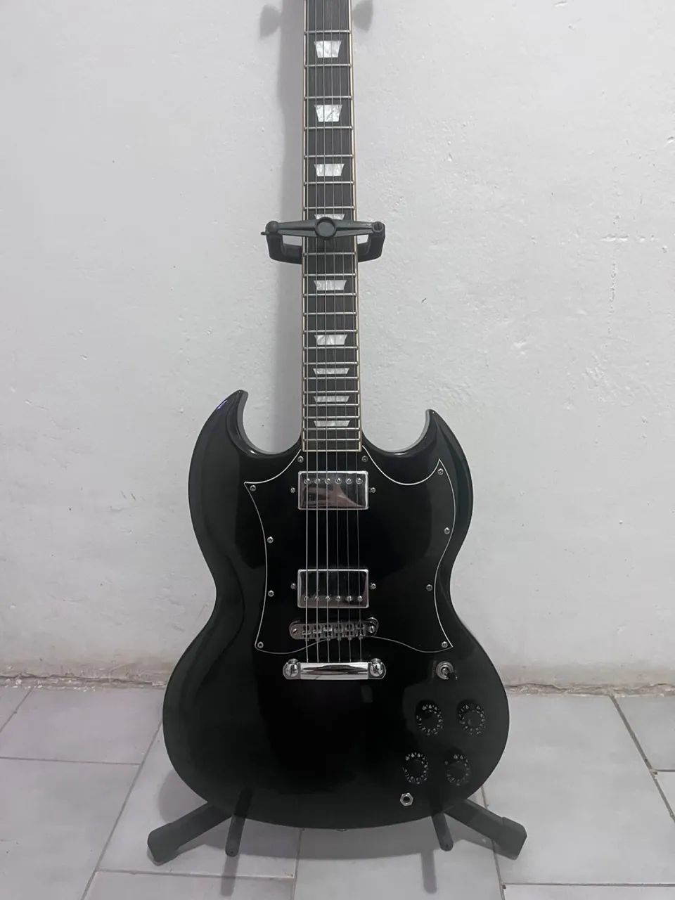 GUITARRA SG MICHAEL PRETA