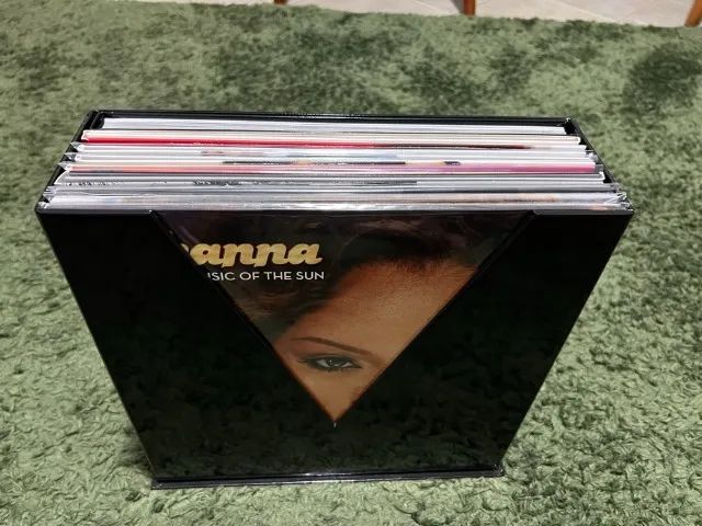 Rihanna - The Vinyl Collection - Boxset Completo (IMPECÁVEL) - CDs