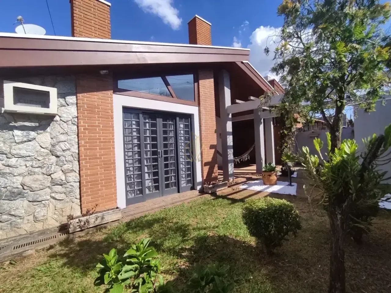 Casa com 3 dormitórios à venda com 179,98m² no Jardim Planalto Verde - Foto 2