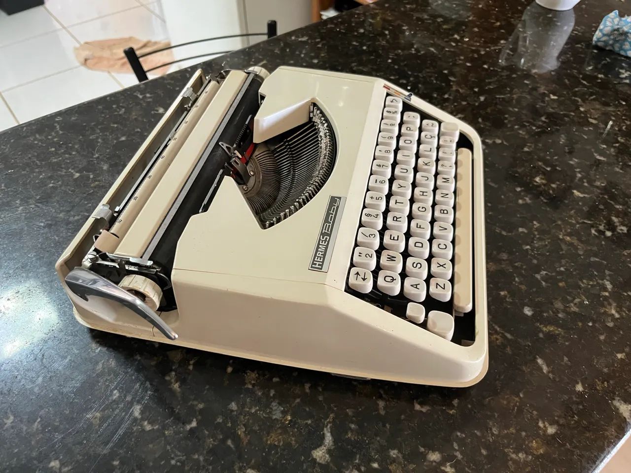 Máquina de escrever Hermes - Foto 4