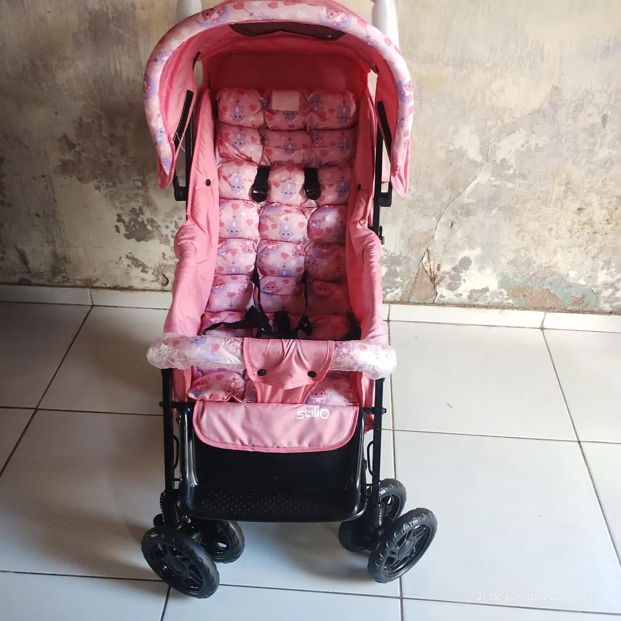 Carrinho de bebê semi novo  - Foto 4