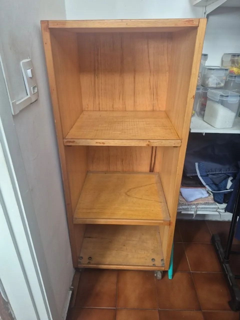  Sapateira em madeira com 3 andares - Foto 3