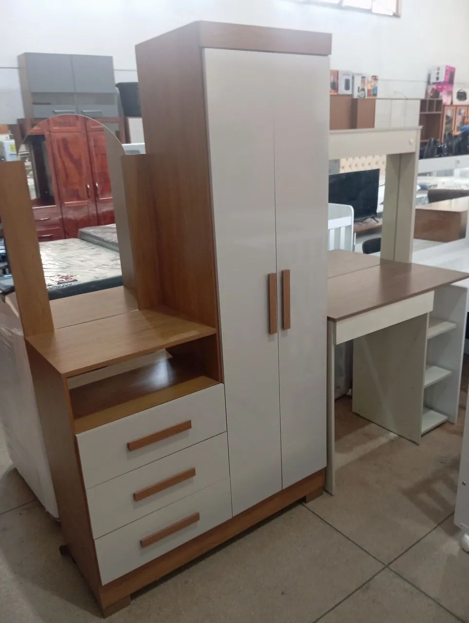 Armário multiuso com espelho NOVO  - Foto 2