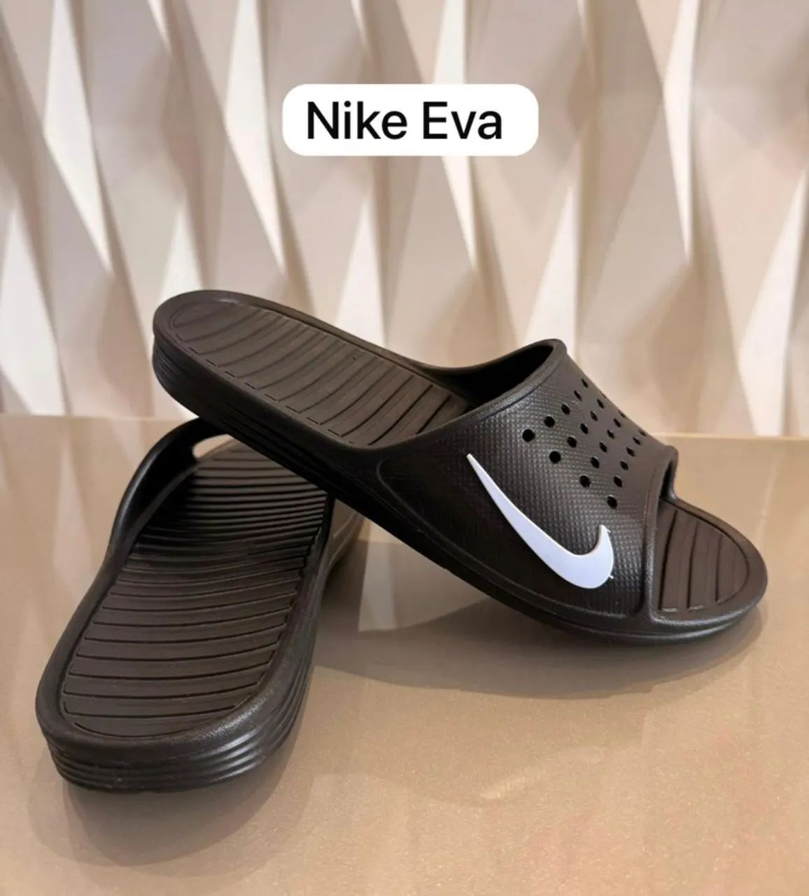 Slide Nike leve 
