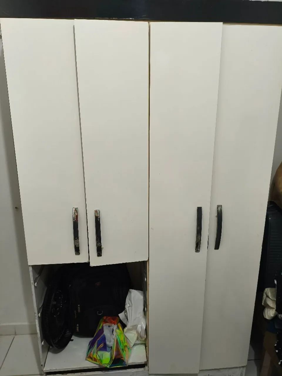 Roupeiro solteiro usado
