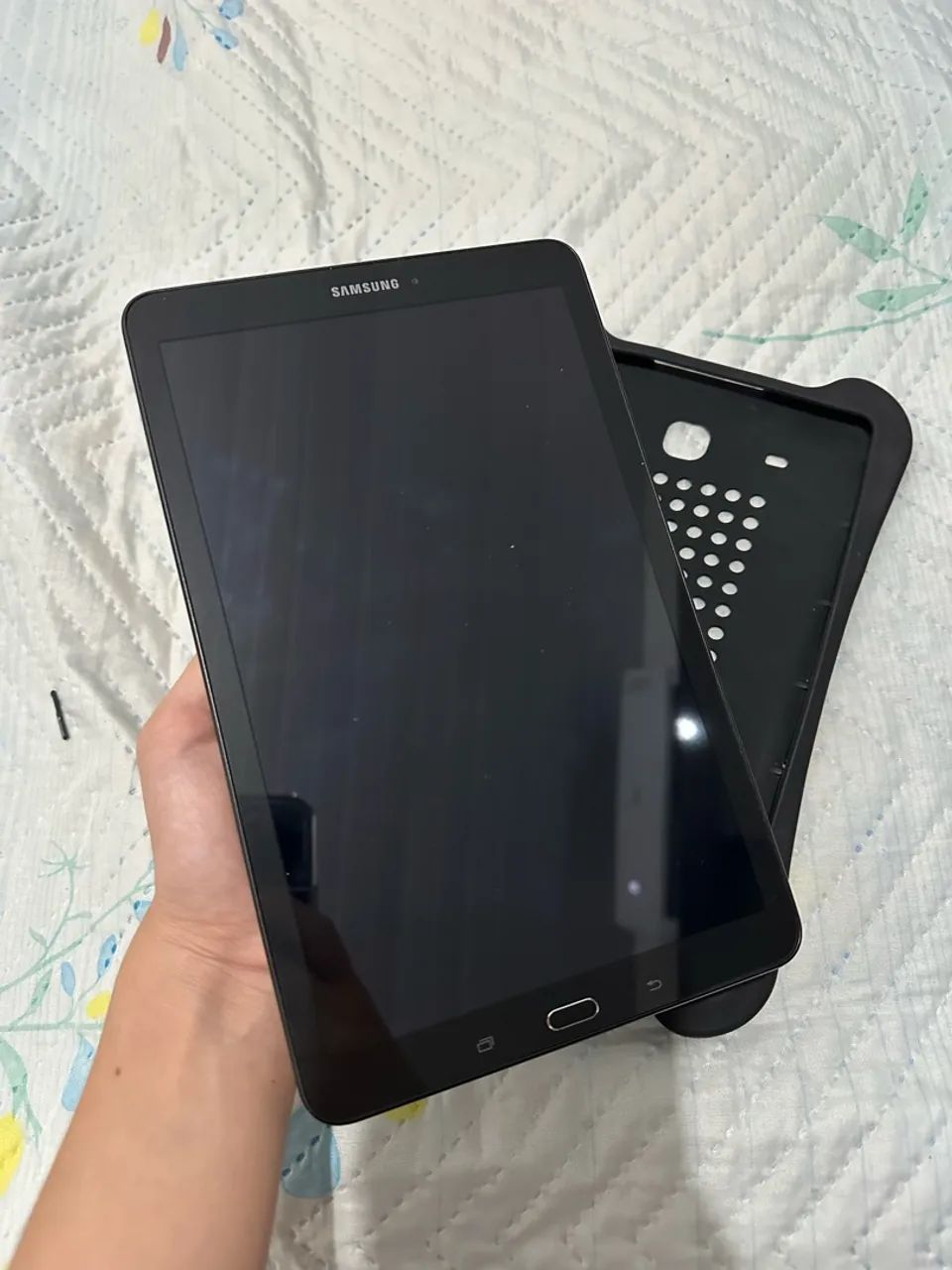Samsung Tab E