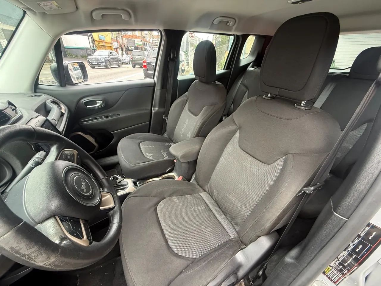 Jeep Renegade Sport 1.8 4x2 Flex 16V Aut., foto 6 de 18