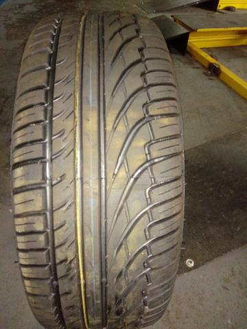 Pneu 195/55/15 R$ 125.00