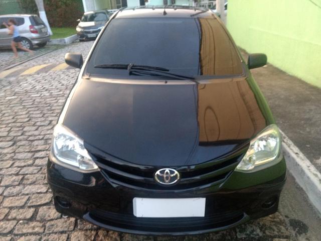 Toyota Etios X 1.3 Hatch 2013 - Foto 2