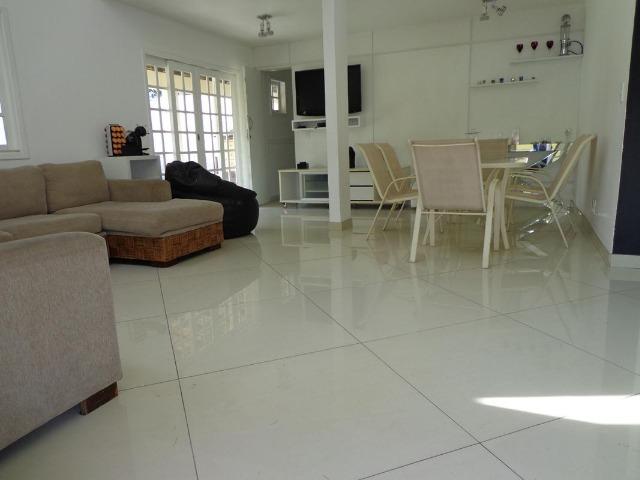 Condomínio de alto padrão casa 5 quartos sendo 4 suites - Foto 3