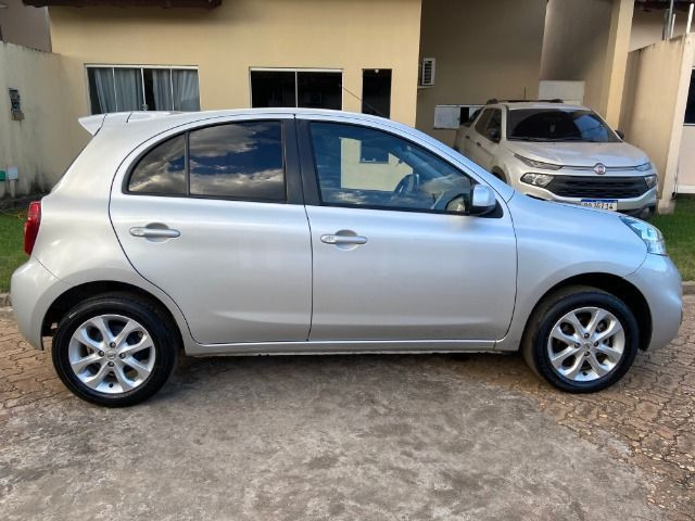 Nissan March 1.6 SV - 2017/17 - Foto 4