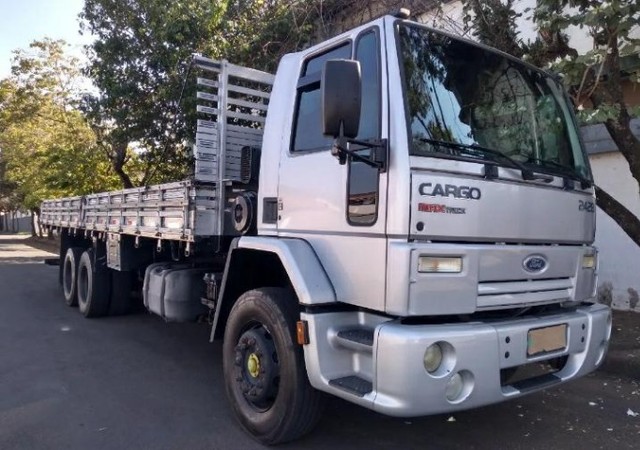 FORD CARGO 2428 2011 CARROCERIA