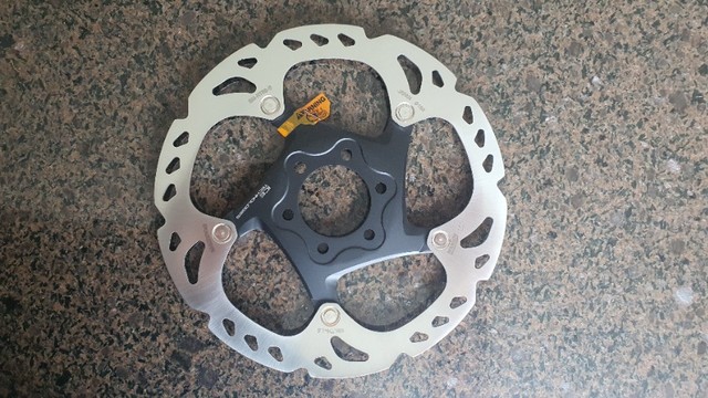 Par de Disco de Freio Shimano RT86 160 e 180mm Ice Tech - Foto 5