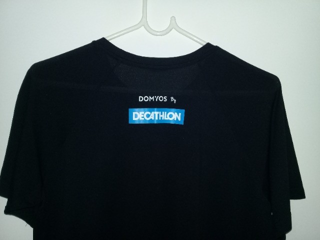 Camiseta Decathlon tamanho M - Foto 4
