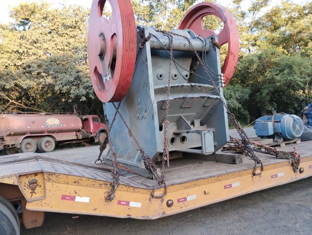 britador de mandibulas sandvik modelo 1200x800 mm - Foto 2