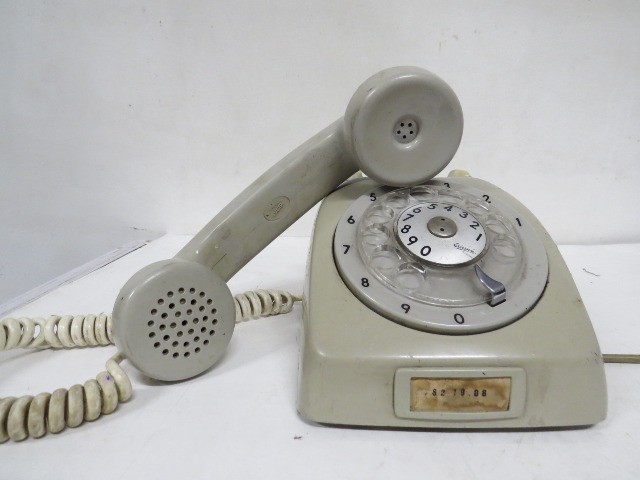 telefone antigo de disco. - Foto 4