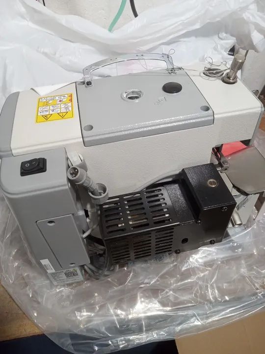 Máquina de Overlock Industrial ponto cadeia-  Simmer - Foto 4