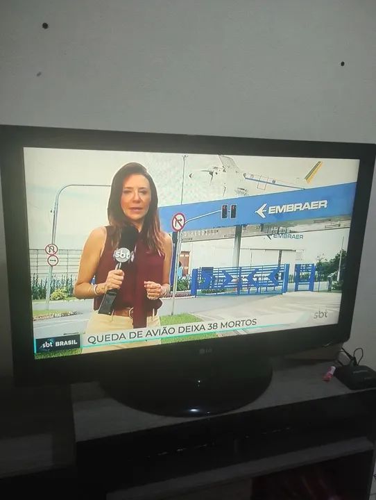 TV LCD 42 polegadas. NÃO É SMARTV..Entrego! - Foto 3