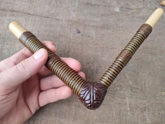 Tepi Aplicador Rapé Bambu Estilo V 30cm Marrom - Foto 3