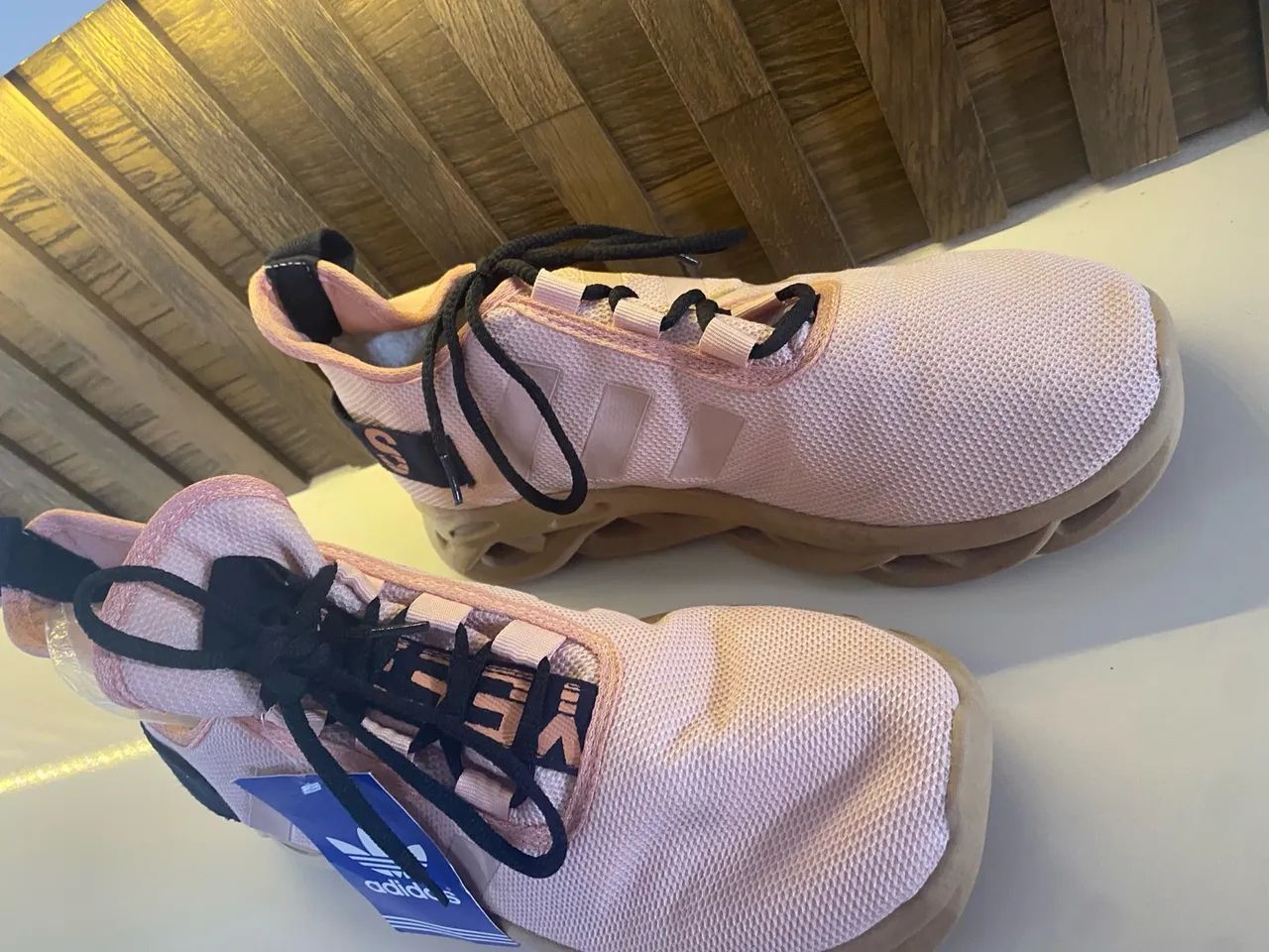 Tênis Adidas réplica de primeira- Rosa - Foto 3