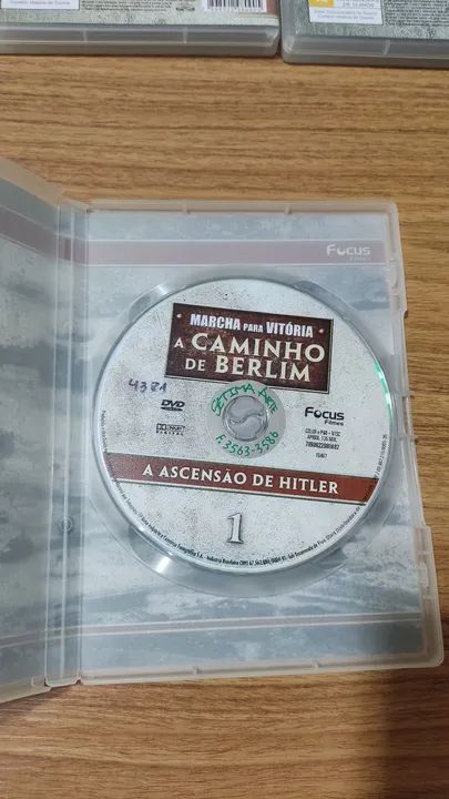 DVDs A Caminho de Berlim marcha para a vitória. - Foto 5
