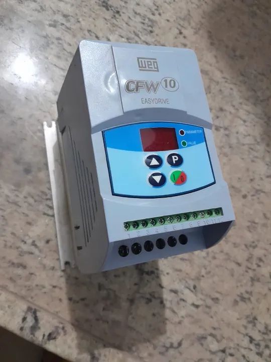 Inversor de Energia CFW 10 = Weg 1CV/ 220v - Foto 4