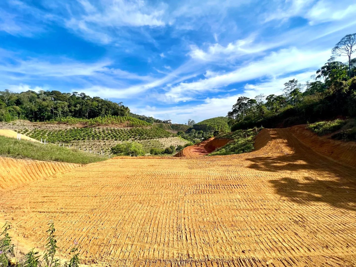 Oportunidade! Terrenos a 7 km de Santa Teresa por apenas R$155.000,00