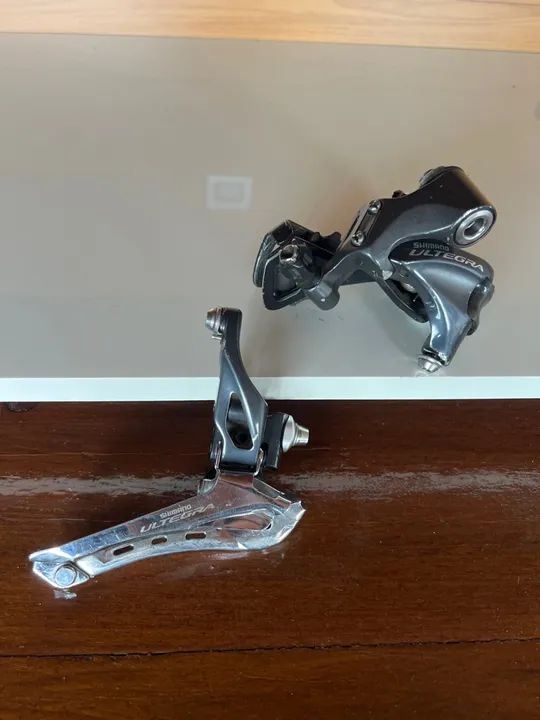 Par de Câmbios Shimano - Ultegra 6800 