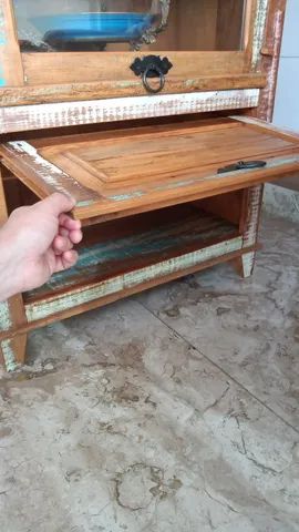 Armário Cristaleira Restos de Tinta em Peroba - Foto 3