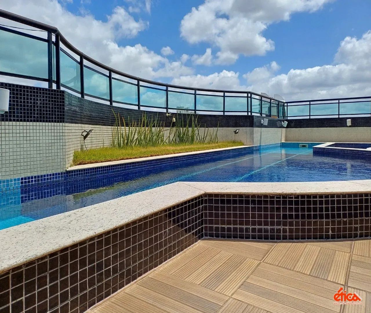 Ed. Torre de Bari apto de 03 quartos sendo 01 suite 02 vagas - Foto 2