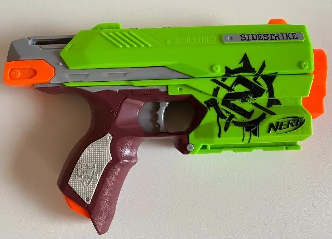 Lançador Nerf Zombie Strike Sidestrike  - Foto 2