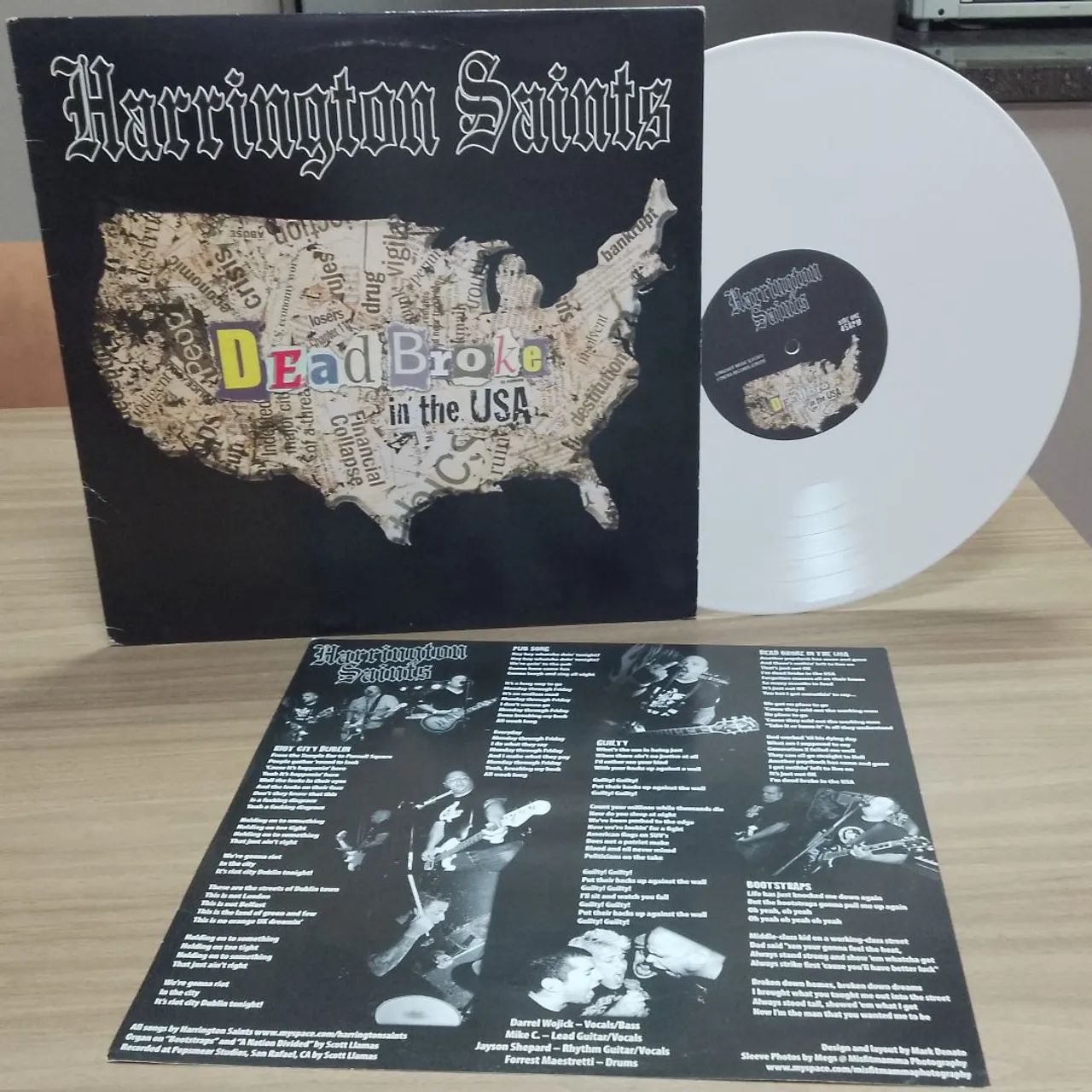 LP Harrington Saints - Dead Broke in the USA (Importado) - Foto 2