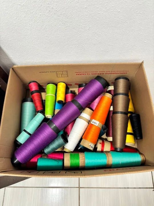 Máquina Overlock doméstica - Foto 3