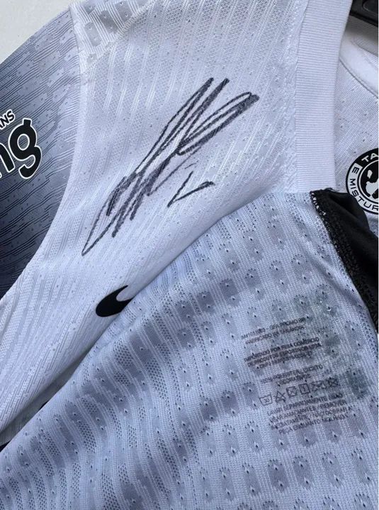 Camisa Corinthians 2024 modelo jogador autografada  - Foto 3