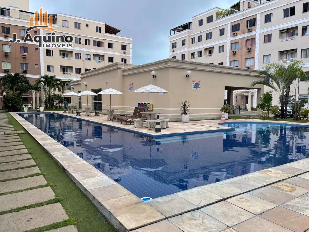 Apartamento próximo ao shopping Riomar Papicu