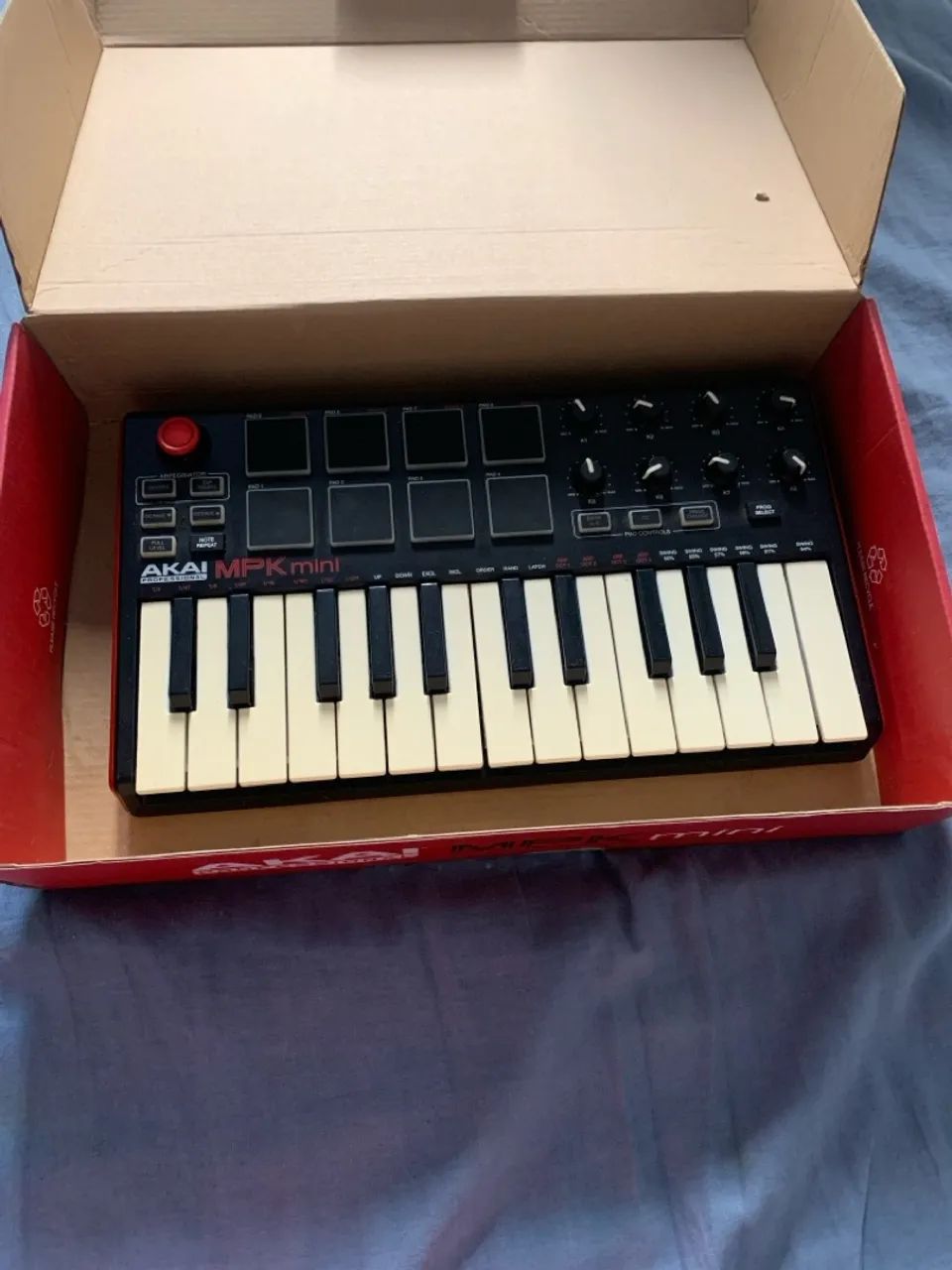 AKAI MPK Mini - Controlador MIDI Compacto - Foto 2