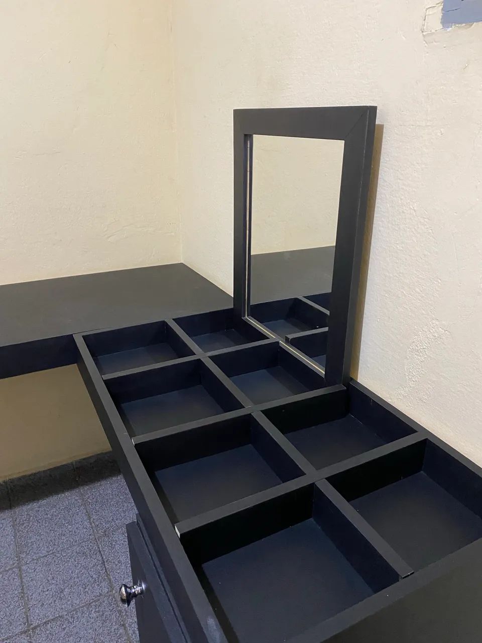 Dressing table64221269769858122