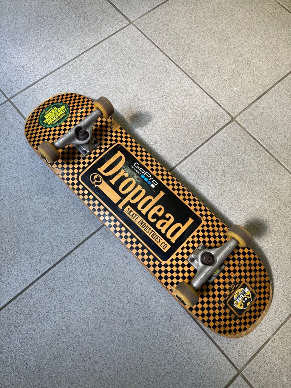 Skate street profissional dropdead