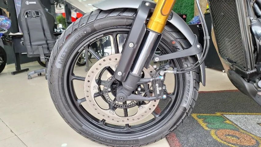 Triumph Scrambler 400x 2025 Verde - Foto 14