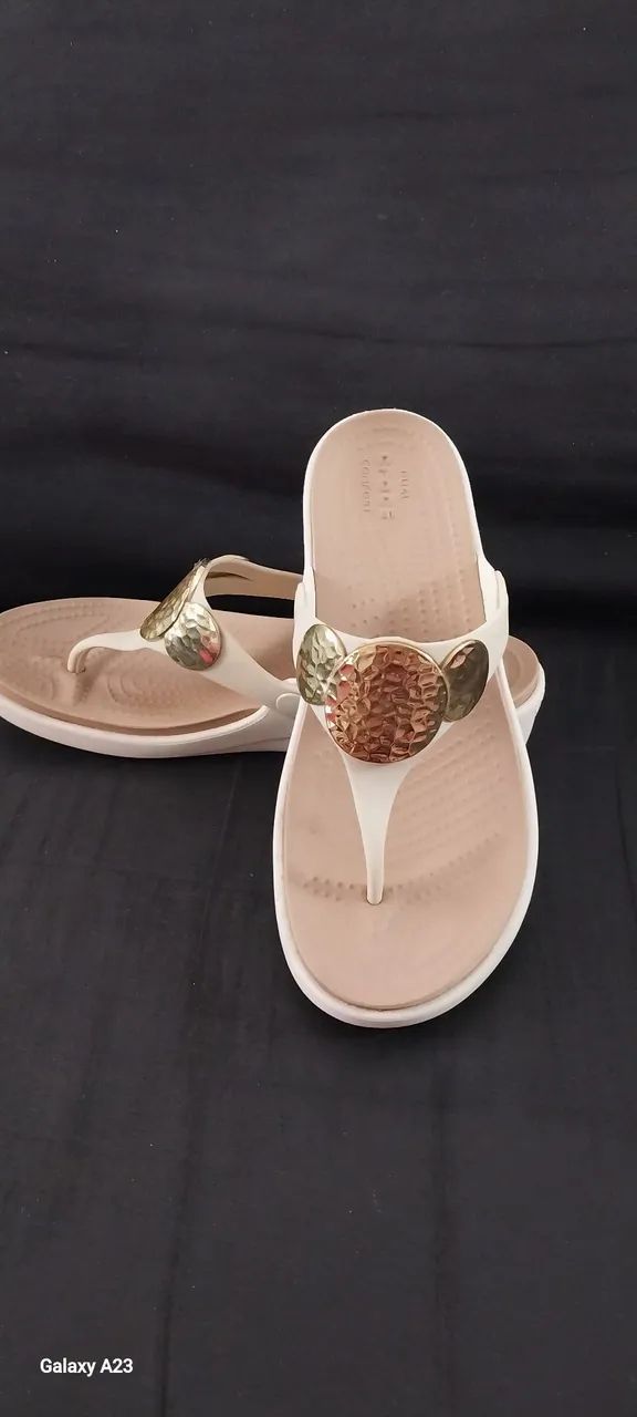 Crocs Sanrah 100% original número 38