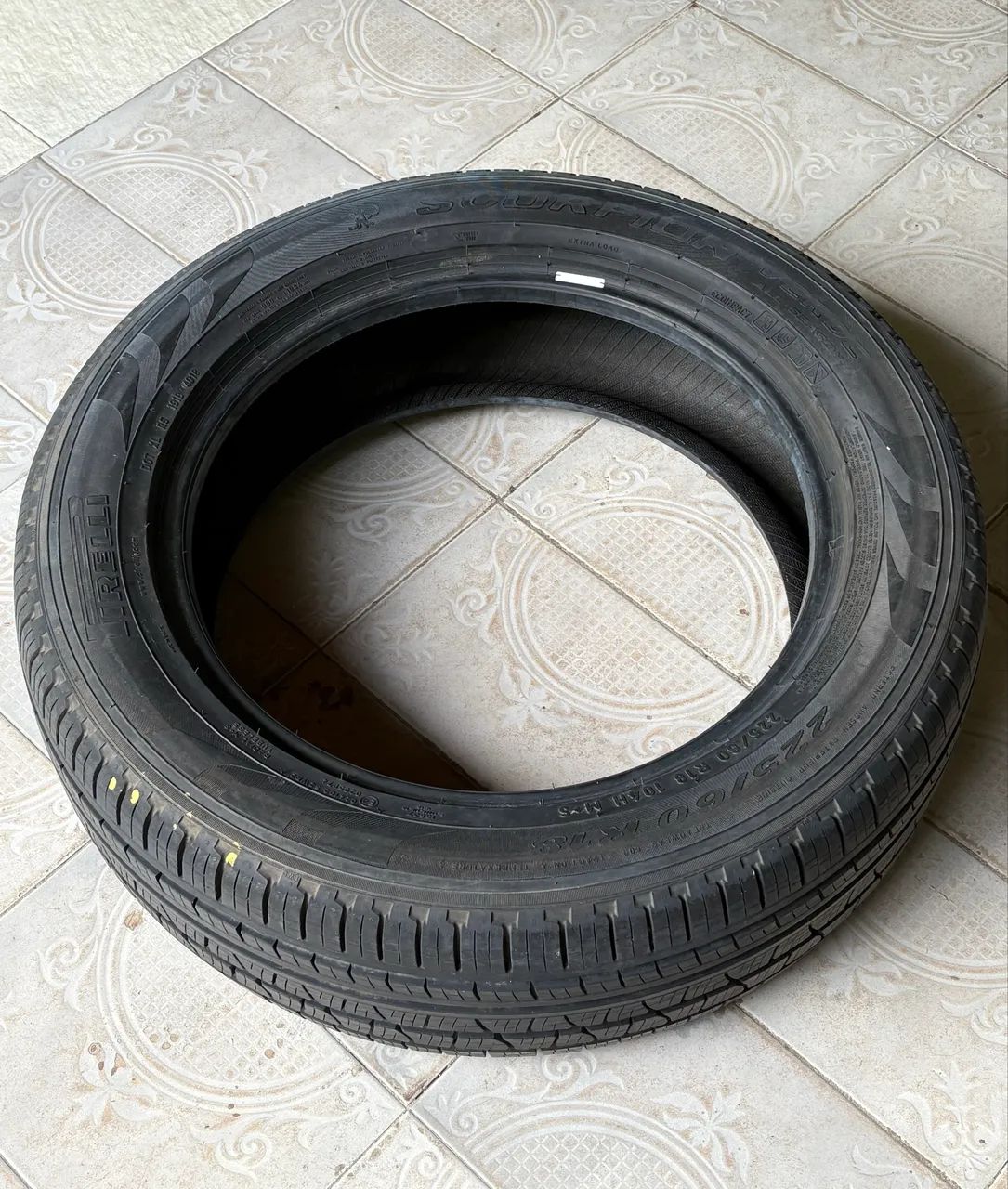 Pneu Pirelli Aro 18 Scorpion 225/60R18 104H XL - Foto 3